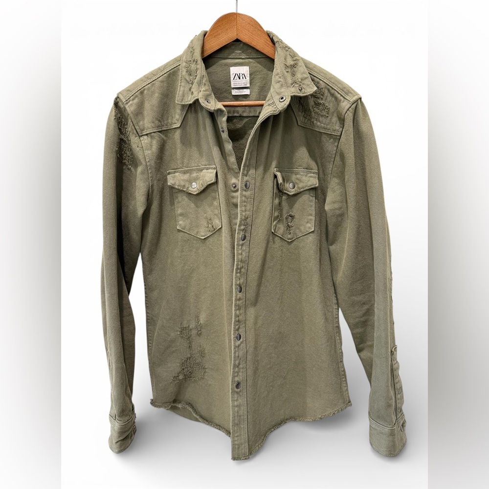 Zara Women’s Distressed Utility Shirt Jacket – Relaxed Fit - Size M